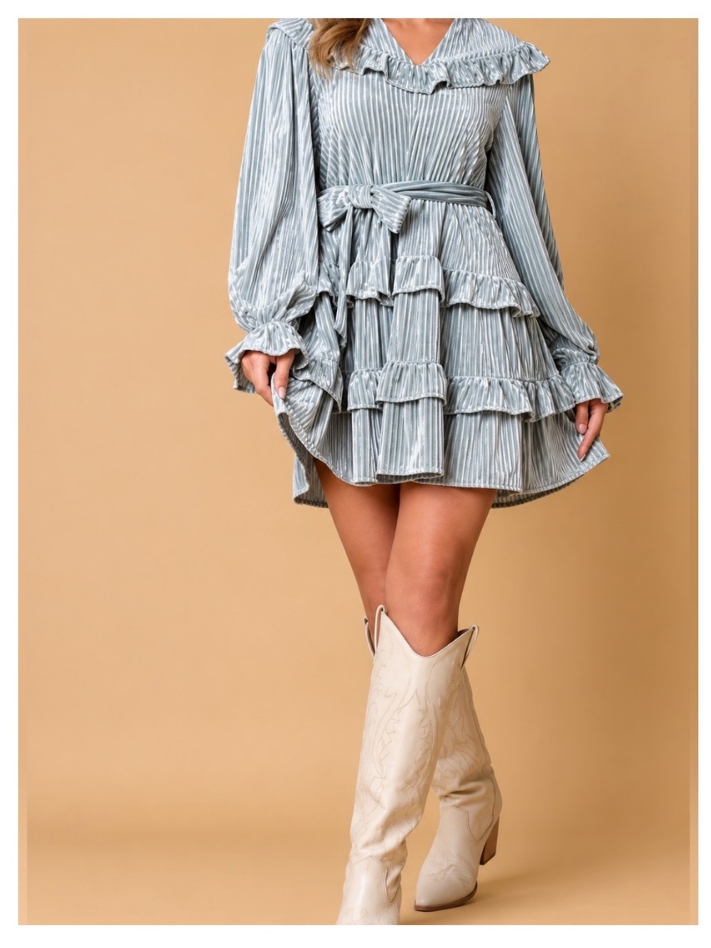 🟠NWT FANTASTIC FAWN Long Sleeve Velvet Ruffle Tiered Mini Dress in Silver